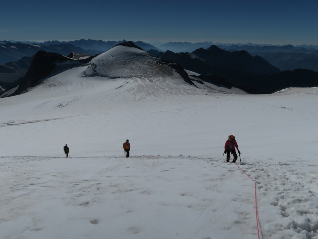Christian, Erich und Angela am Schlatenkees zwischen Venedigerscharte und Großvenediger (29. Aug.)