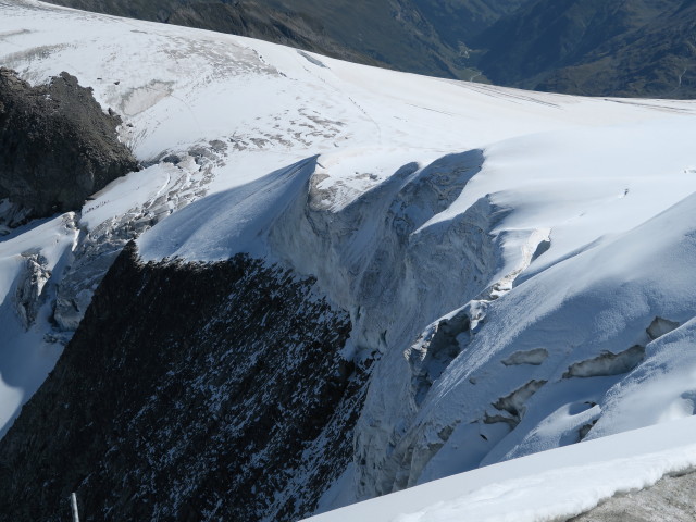 Venedigerscharte vom Großvenediger aus (29. Aug.)
