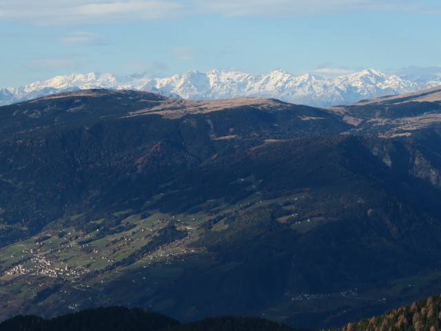 Sarntaler Alpen (vorne) und Ötztaler Alpen (hinten)