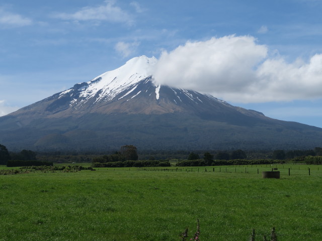Mount Taranaki von der Opunake Road aus (24. Nov.)