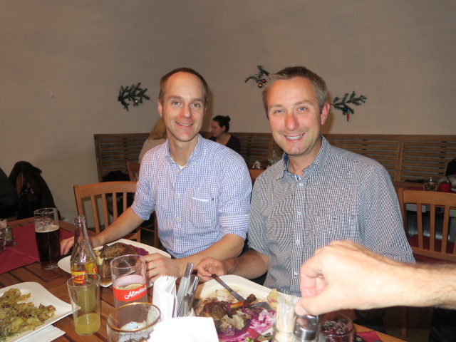 Florian und ich im Bierheurigen zum Gangl