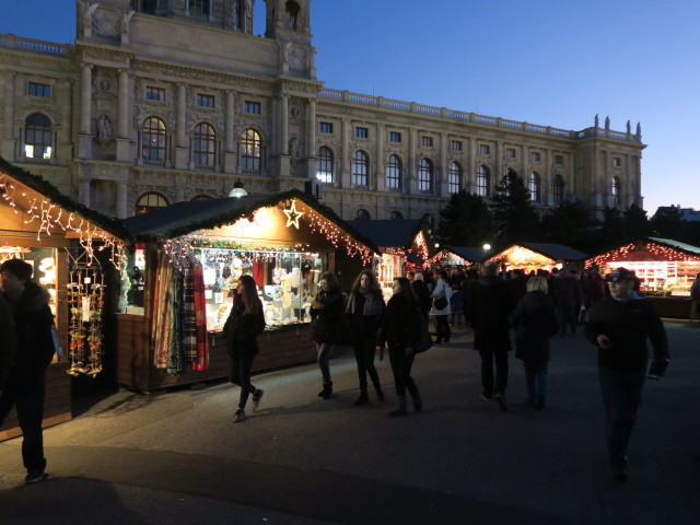 Weihnachtsdorf Maria-Theresien-Platz