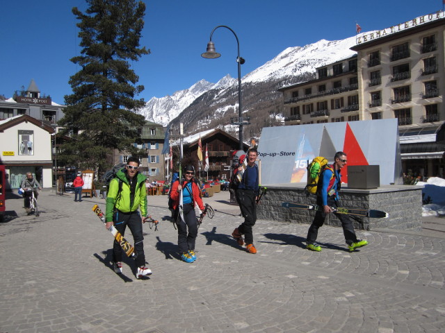 Rudolf, Anabel, Herbert und Wolfgang in Zermatt, 1.616 m (19. M&auml;rz)