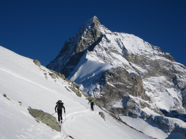 Rudolf und Wolfgang zwischen Zmuttgletscher und Sch&ouml;nbielh&uuml;tte (19. M&auml;rz)