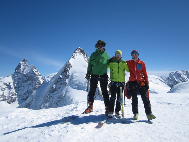 Herbert, Rudolf und ich auf der Tete de Valpelline, 3.799 m (20. M&auml;rz)