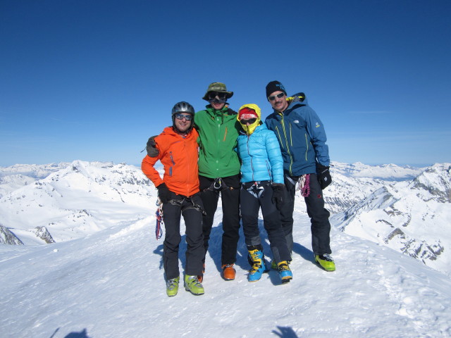 Ich, Herbert, Anabel und Wolfgang auf der Pigne d'Arolla, 3.790 m (22. M&auml;rz)