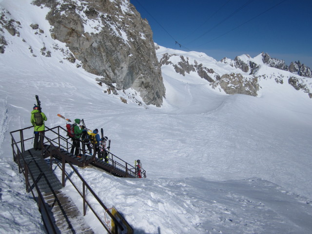 Herbert, Anabel und Wolfgang zwischen Punta Helbronner und Glacier du G&eacute;ant