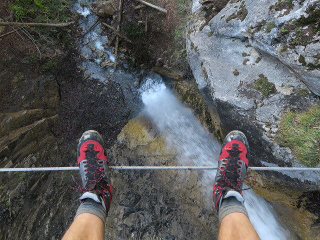 Klettersteig 'Wasserfall St. Anton im Montafon': zweite Seilbr&uuml;cke