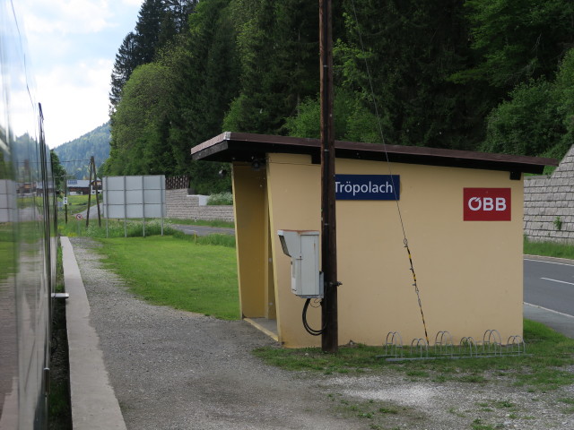 Haltestelle Tr&ouml;polach, 595 m