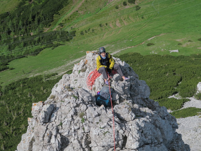 Fledermausgrat: Johanna am Stand nach der 2. Seill&auml;nge (18. Juni)