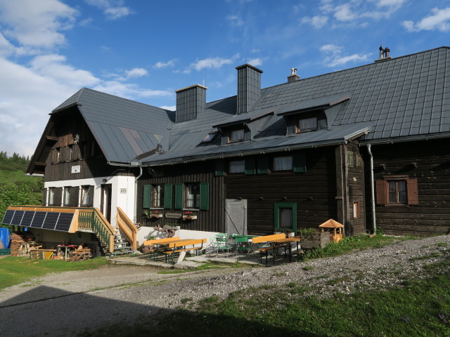 Sonnschienh&uuml;tte, 1.523 m (19. Juni)