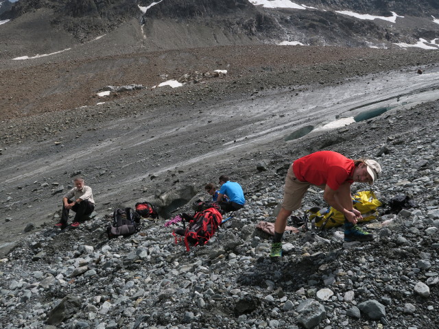 Klaus, Thorsten, Dirk und J&ouml;rg am Alpeiner Ferner (30. Juli)
