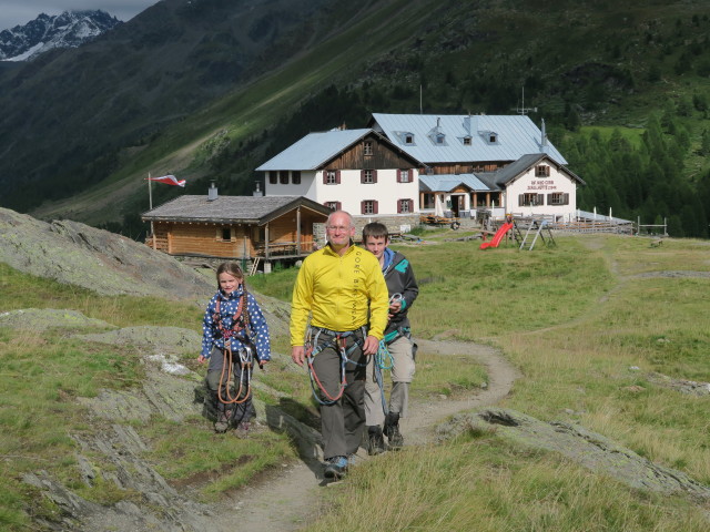 Jakob zwischen Zufallhütte und Murmele-Klettersteig (6. Aug.)