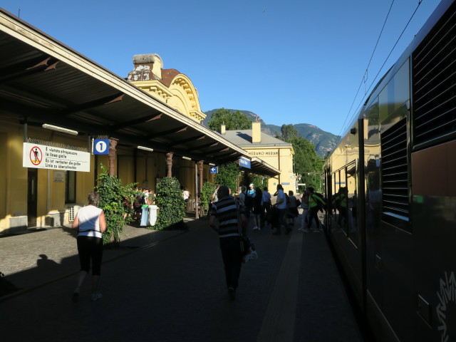 R 126 im Bahnhof Meran, 302 m (7. Aug.)