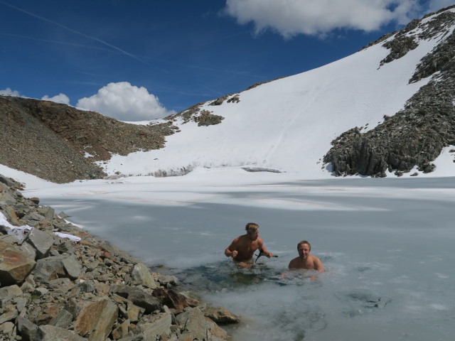 Christoph und ich im W&uuml;tenkarsee (14. Aug.)