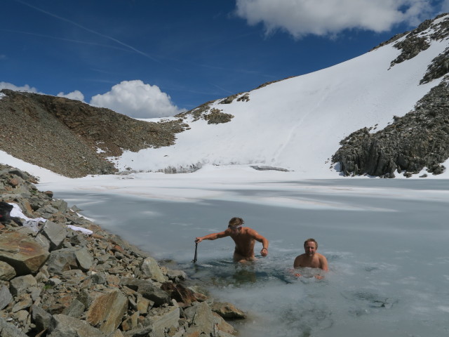 Christoph und ich im W&uuml;tenkarsee (14. Aug.)
