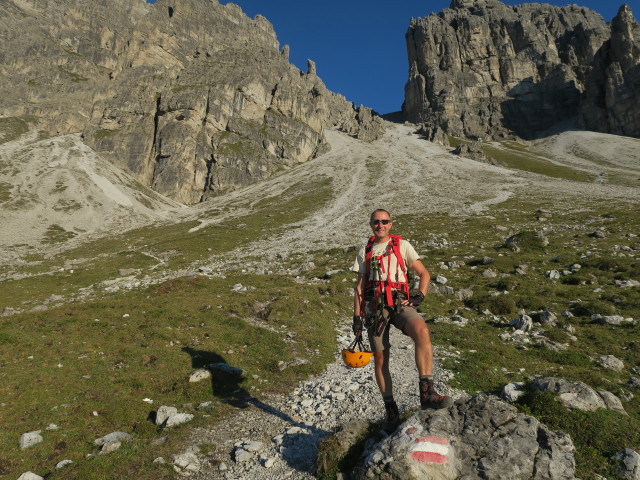Ich am Weg 113 zwischen Alpenklubscharte und Adolf-Pichler-H&uuml;tte (24. Sept.)