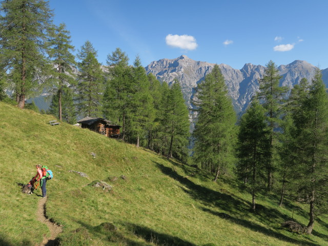 Eva-Maria am Weg 115 zwischen Sch&ouml;negg und Bachertal (25. Sept.)