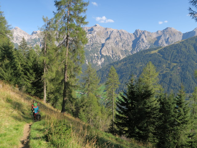 Eva-Maria am Weg 115 zwischen Sch&ouml;negg und Bachertal (25. Sept.)