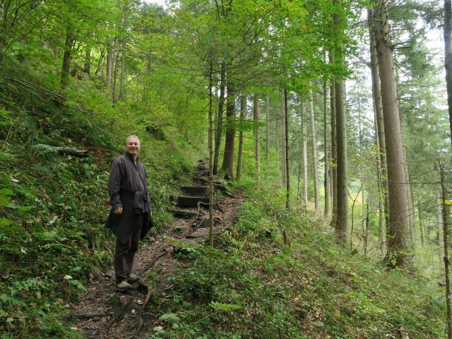 Erich am &Ouml;tscherrundweg zwischen Schindlh&uuml;tte und &Ouml;tscher-Tropfsteinh&ouml;hle