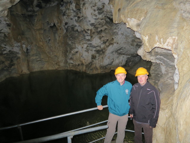 &Ouml;tscher-Tropfsteinh&ouml;hle: Ich und Erich beim Untersee