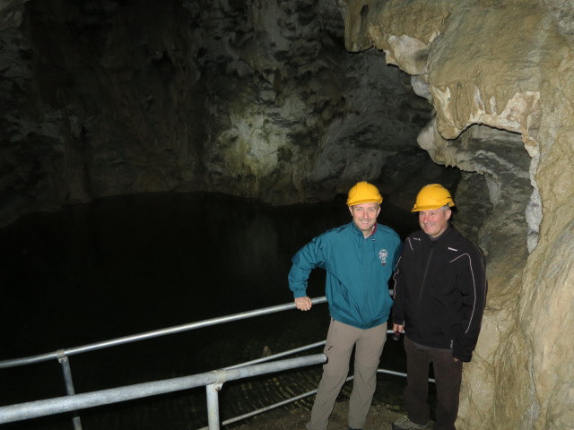 &Ouml;tscher-Tropfsteinh&ouml;hle: Ich und Erich beim Untersee