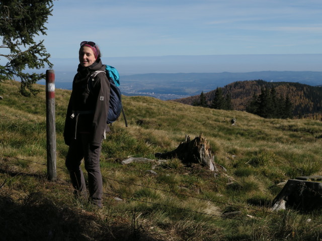 Sabine am Peter-Rosegger-Weitwanderweg zwischen Kampalpe und Windmantel