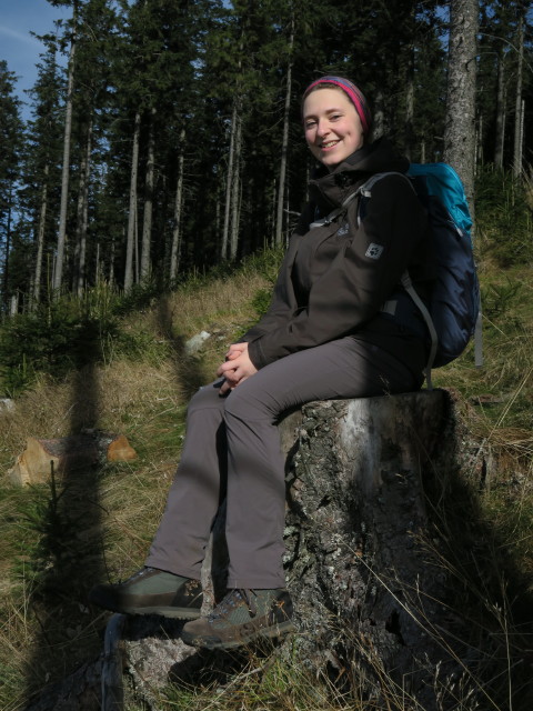 Sabine am Peter-Rosegger-Weitwanderweg zwischen Tratenkogel und Peter-Rosegger-Weitwanderweg