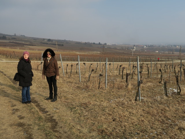 Sabine und Elisabeth am 1. Wiener Wasserleitungsweg