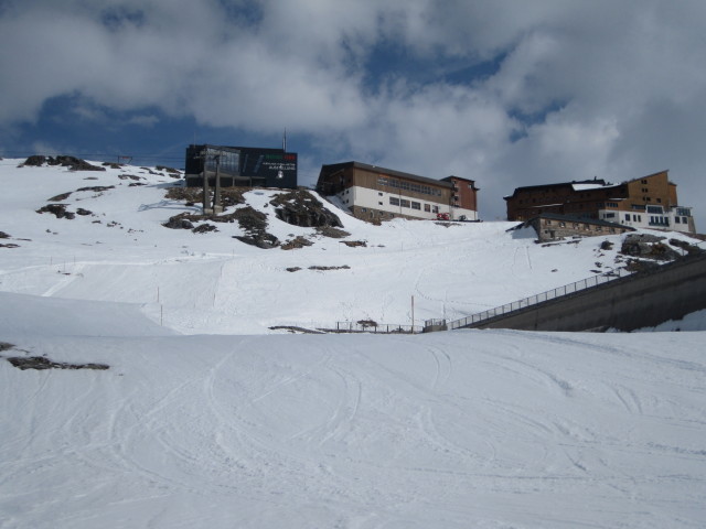 Rudolfshütte von der Grünseeabfahrt aus