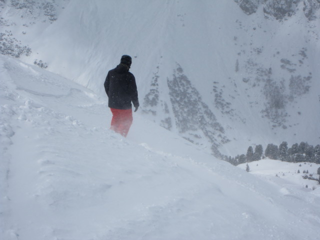 Markus neben der Piste 38 (19. Apr.)