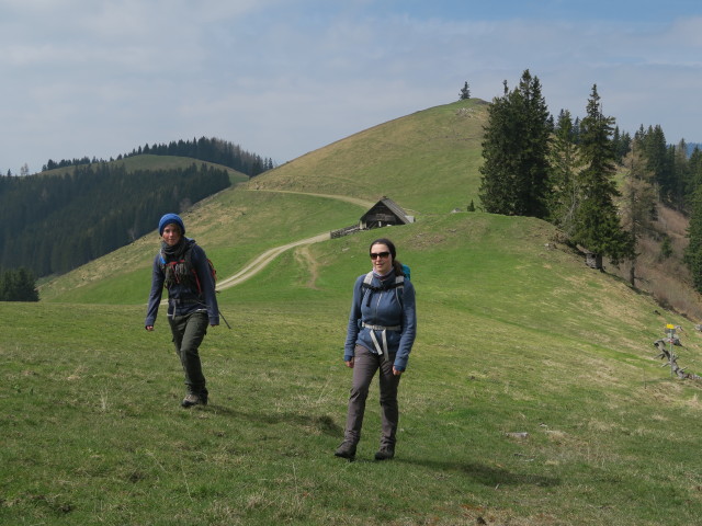 Hannelore und Sabine am Weg 740 zwischen Hofbauerhütte und Ebenschlag