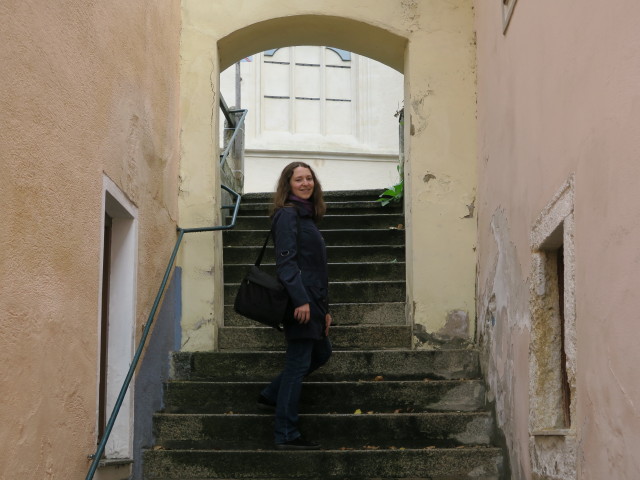 Sabine zwischen Burggasse und Kirchengasse