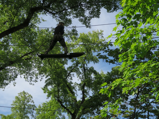 Susanne im roten Parcours
