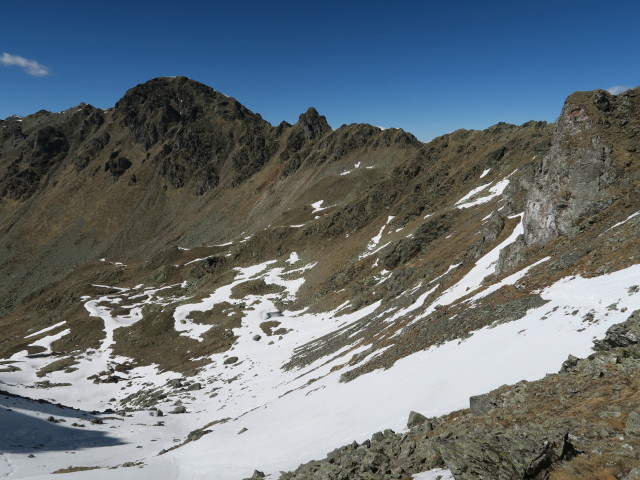 Grafische Tristen vom Weg 330 aus (26. Mai)
