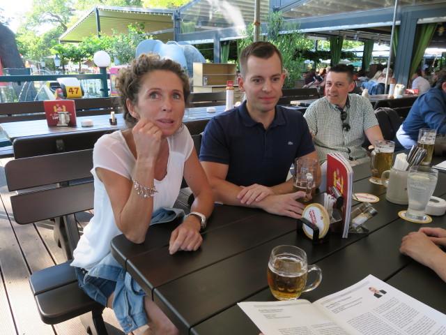 ;Angela, Armin und Albert in Kolariks Luftburg