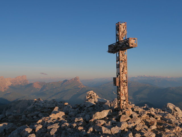 Muntejela de Senes, 2.787 m (17. Juni)