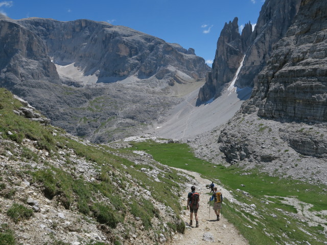 Ronald, Armin und Aaron am Weg 101 zwischen Oberbachernjoch und Zsigmondy-Hütte (16. Juli)