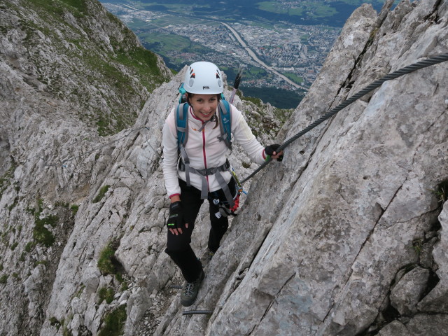 Innsbrucker Klettersteig: Larissa zwischen Östlicher Kaminspitze und Mittlerer Kaminspitze (30. Juli)