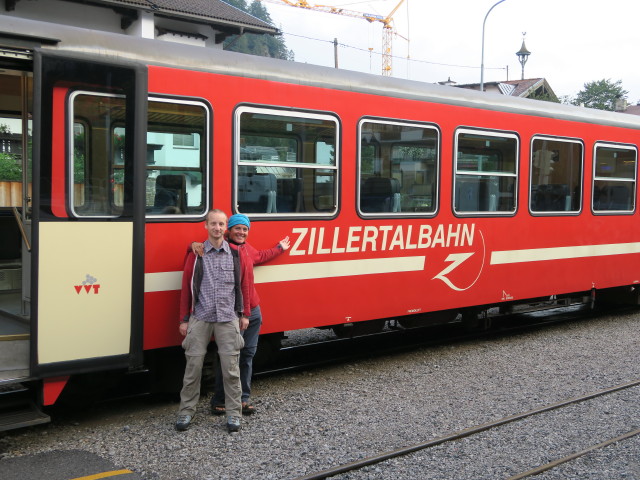 Christoph und Gudrun im Bahnhof Mayrhofen, 627 m (25. Aug.)