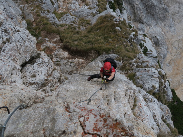 Königschusswand-Klettersteig: Carmen in der Schlüsselstelle