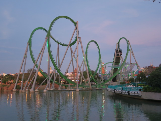 The Incredible Hulk Coaster in Universal's Islands of Adventure (8. Nov.)