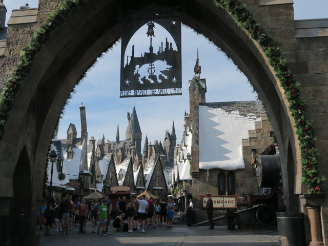 Hogsmeade in Universal's Islands of Adventure (9. Nov.)