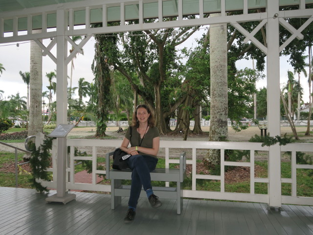 Sabine im Edison-Haupthaus in Edison and Ford Winter Estates in Fort Myers (12. Nov.)