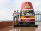 Ich und Sabine beim Southernmost Point Continental U.S.A. in Key West (16. Nov.)