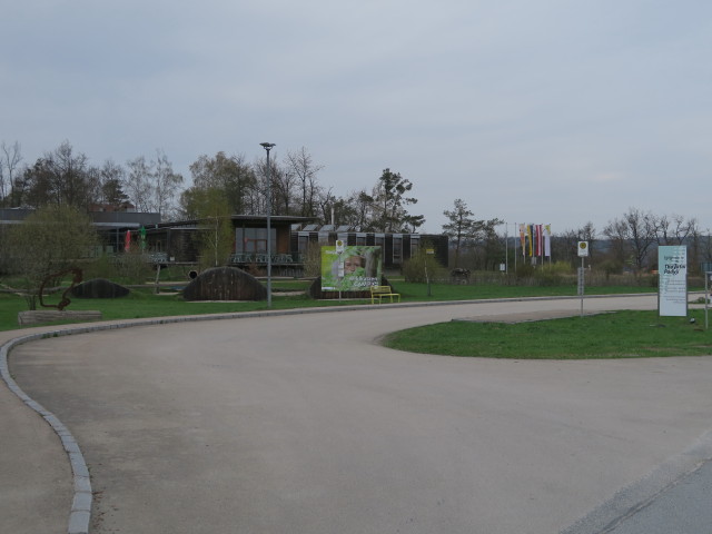 Nationalpark-Besucherzentrum, 419 m