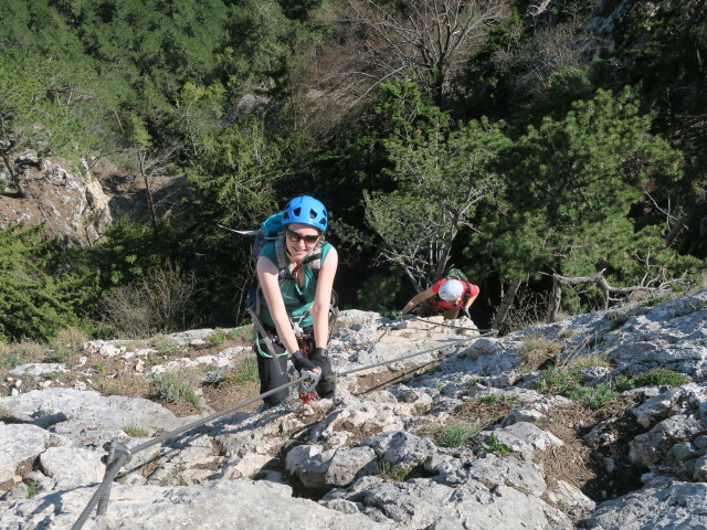 Gebirgsvereins-Klettersteig: Sabine in der Headwall