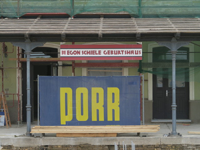 Bahnhof Tulln, 181 m