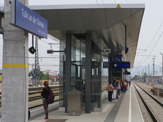 Bahnhof Tulln, 181 m