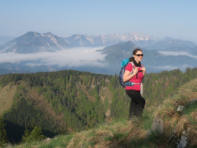 Sabine am Weg E10 zwischen Lannerkogel und Langlackenmauer (6. Mai)